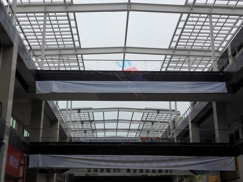 貴州省遵義市商業綜合體步行街大型平移采光頂群項目案例