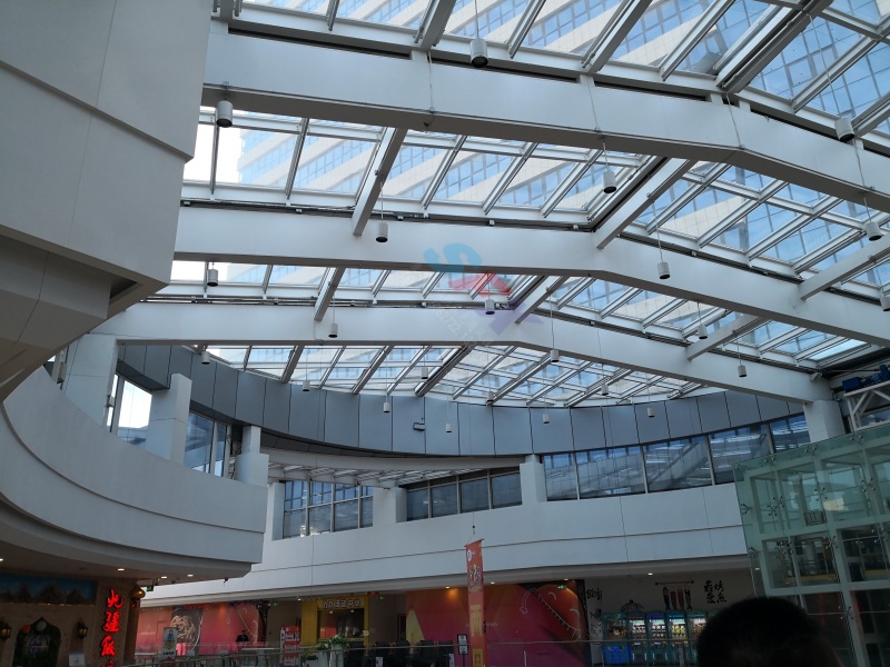 江蘇揚州商業綜合體大型平移采光頂項目案例